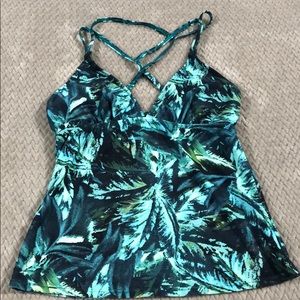 Athleta Swim Top Medium